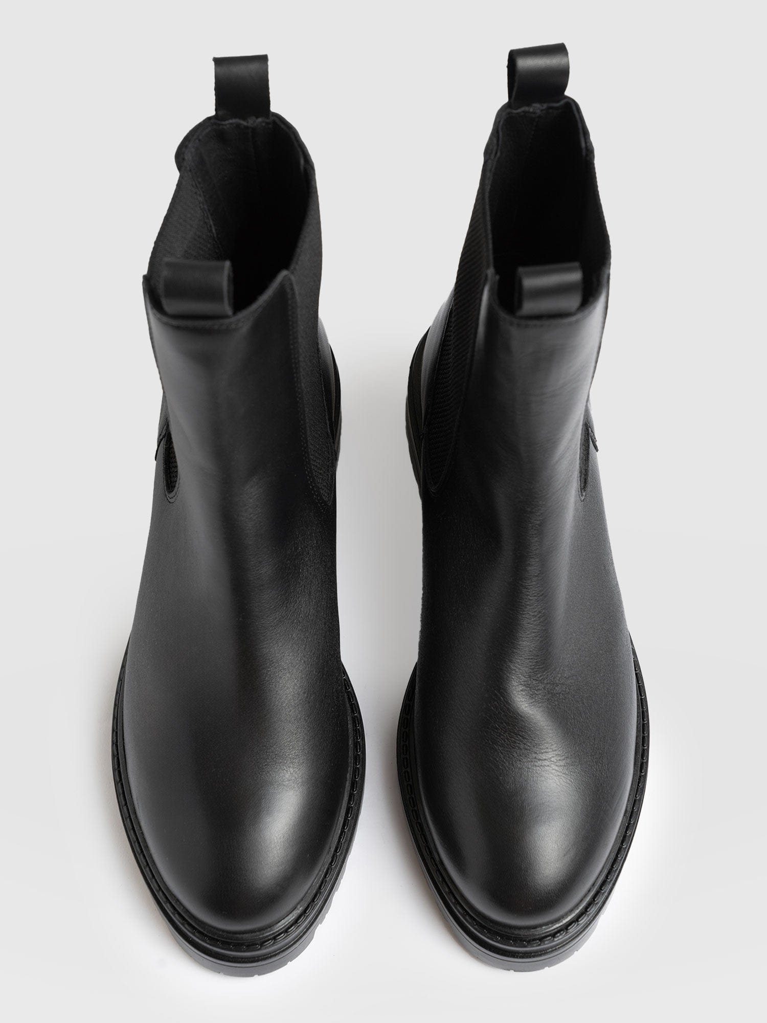 Carnaby Chelsea Boot Black - Women's Leather Boots | Saint + Sofia® US